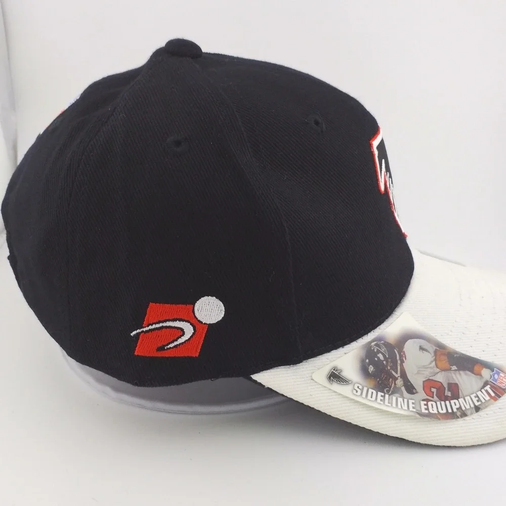 Vintage Sports Specialties Atlanta Falcons NFL Cap Mens Black White Sideline Hat